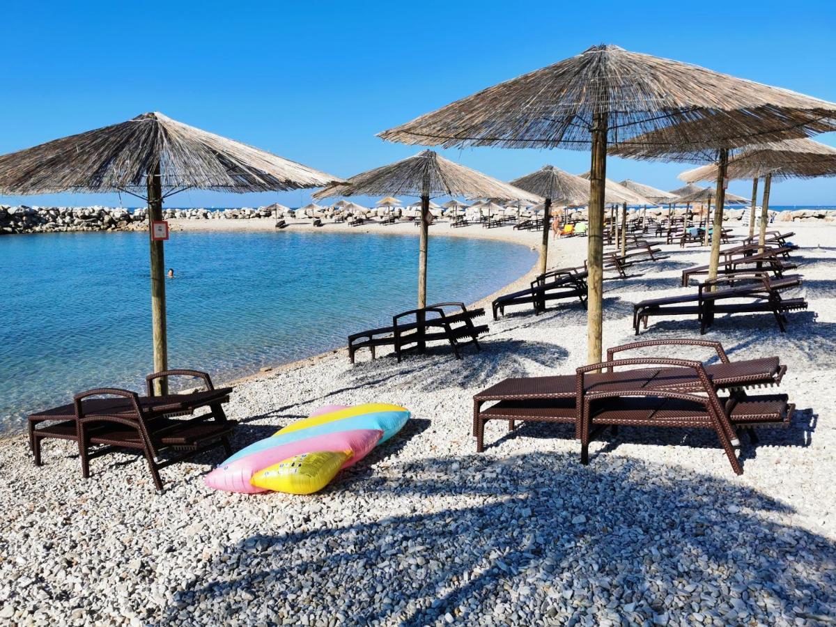 Rio B&B, 5 Stars Superior Room, Near The Sea And Park Novigrad Istria Buitenkant foto